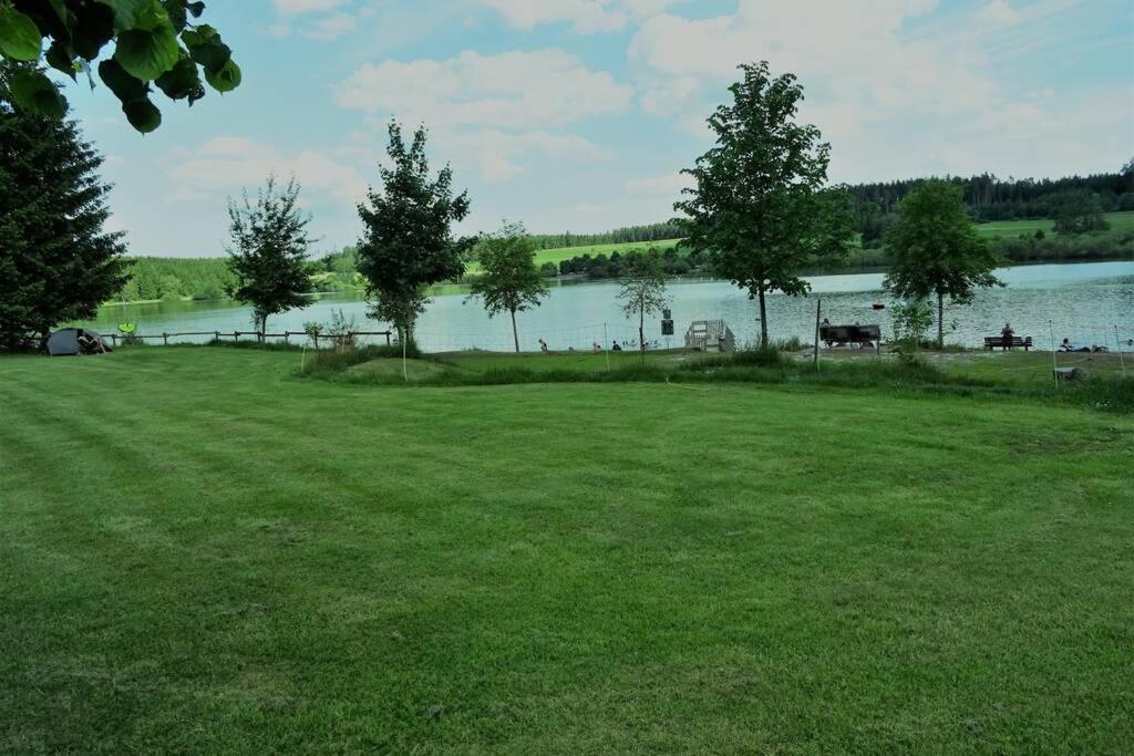 Modernes Apartment Mit Traumhaftem Blick Ins Gruene Bräunlingen Extérieur photo